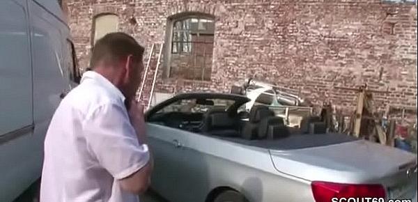 Wenn Mutti auf Arbeit die Fotze juckt und gefickt wird